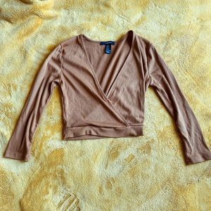 Half sleeve crop top